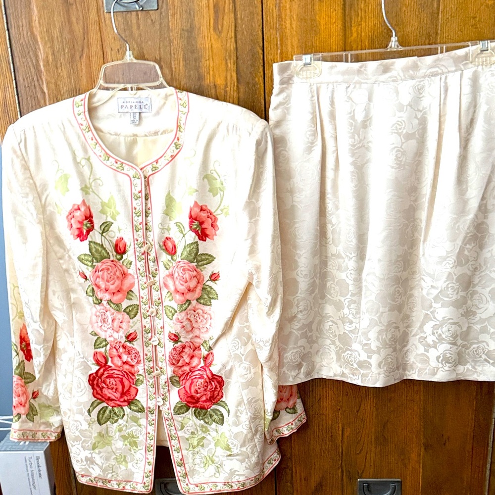 Adrianna Papell Cream 100% Silk Jacket & Skirt. Size 14. Now $25
